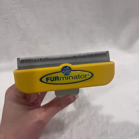 Furminator Dog Brush - Picture 3 of 3